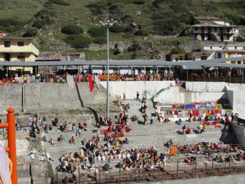 Badrinath Temple Surroundings