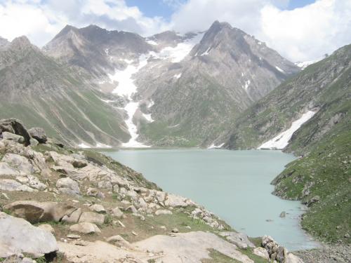 Sheshnaag Lake